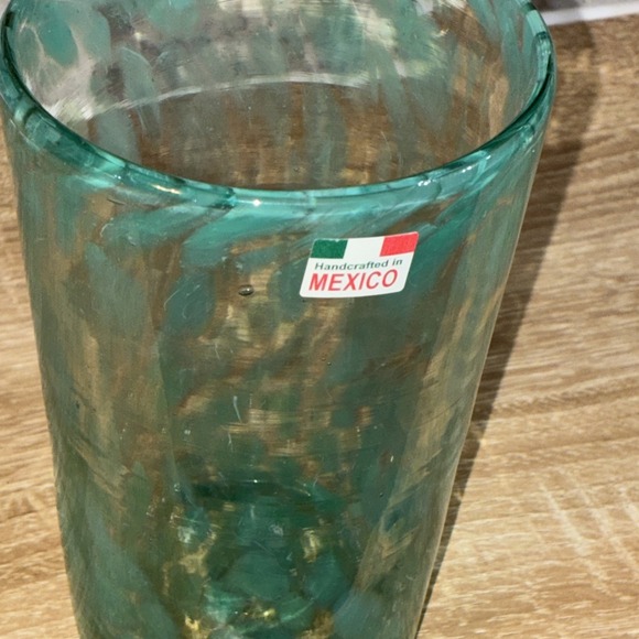 Hand Blown Glass Handcrafted In Mexico Green 6" Tall - Picture 2 of 8